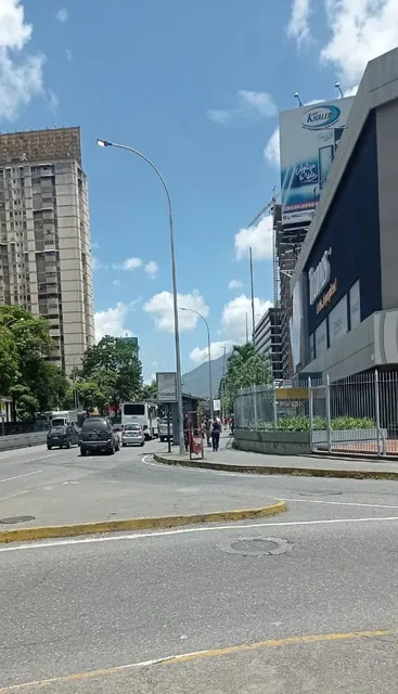 Oficinas En Alquiler .torre Profesional Bazar Bolívar