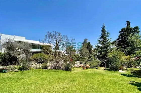 Casa En Venta En La Reina