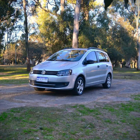 Volkswagen Suran Suran 1.6l 5d 768 Equipada Full