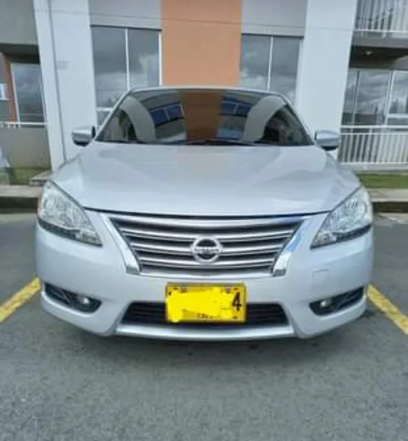 Nissan Sentra 1.8 B17 Advance