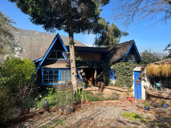 Linda Casa Con Gran Terreno En El Mejor Sector Del Arrayan