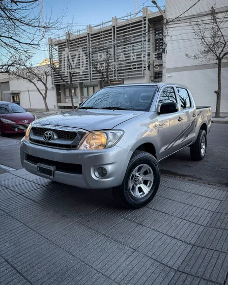 Toyota Hilux Pick-up 2.5 Dx Pack Cab Doble 4x2 (2009)