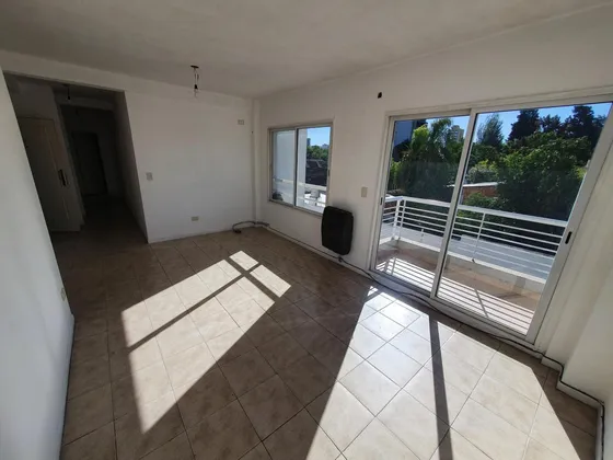 Departamento En Venta - 3 Dormitorios 2 Baños - 69mts2 - San Miguel