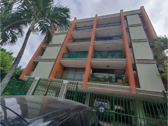 Apartamento En Alquiler Sector Riomar Barranquilla