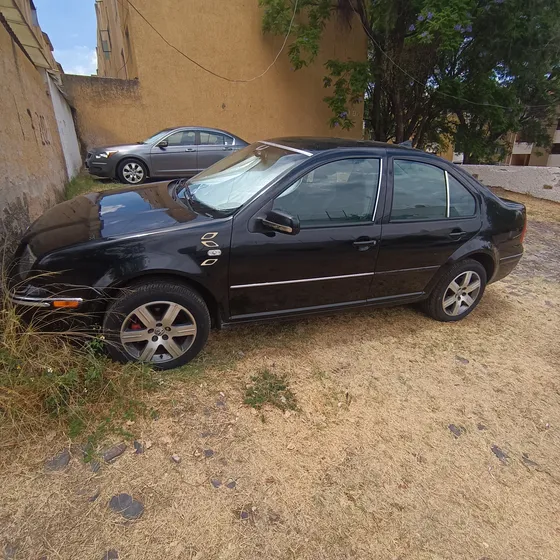 Volkswagen Jetta 2.0 L4 Mt