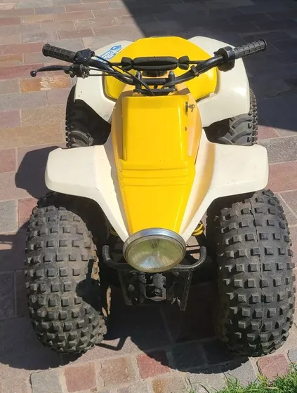 Cuatriciclo Suzuki Lt80 