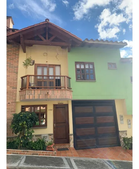 Casa Finca En Venta, Rionegro, Sector Colegios 
