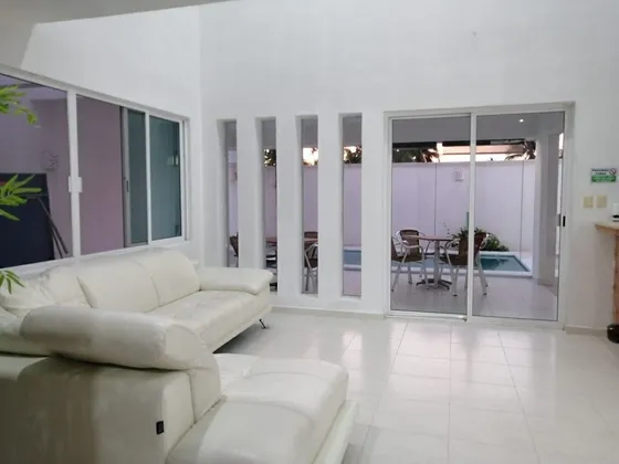 Casa En Segunda Fila De Playa A 200mts Del Mar En Telchac Puerto, Yucatán