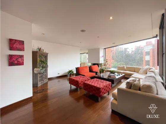 Venta, Apartamento En Rosales, 3 Habitaciones.