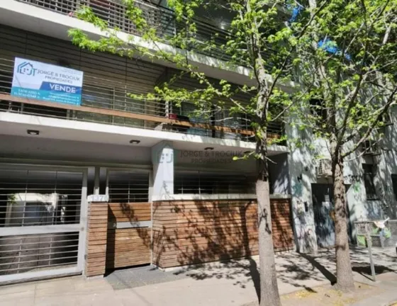 Depto De 2 Ambientes Con Detalles De Categoria En Banfield