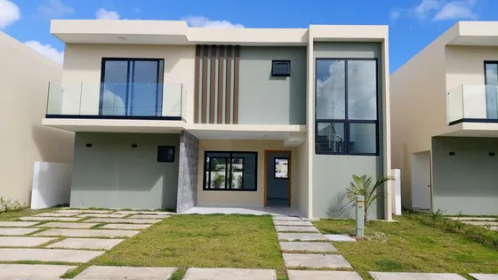 Villa En Venta Lista Para Habitar En El Residencial Bávaro Punta Cana, 3 Habitaciones, 2niveles, Con Picuzzi