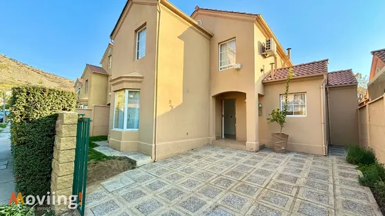Casa En Venta En Valle Lo Campino
