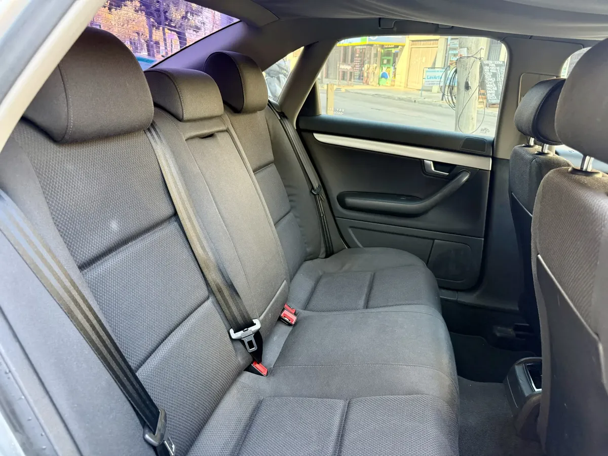 Audi A4 1.9 I5651935325598720021