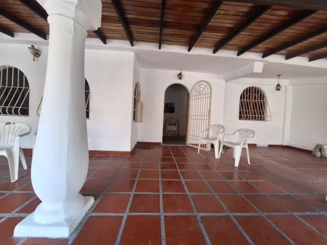 Casa En Venta En Las Mercededes Cabudare 25-19592dh