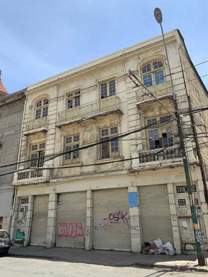 Casa En Venta De 14 Dorm. En Valparaíso