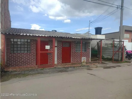 Lote En  Centro Cota(cota) Rah Co: 25-315