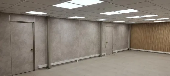 Arriendo Bodega Con Oficinas En Condominio Industrial 