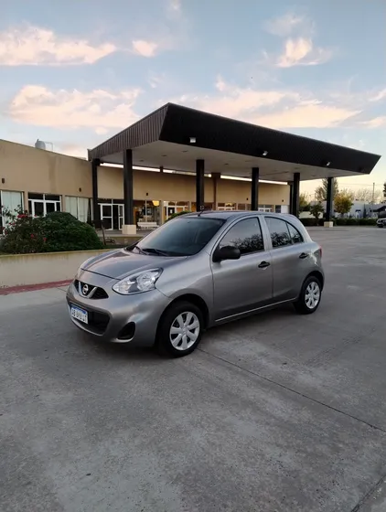 Nissan March 1.6 Sense 107cv