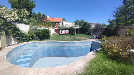 Venta De Casa, Pleno Centro De San Martín, Mendoza