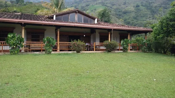Finca En Barbosa Vereda Hatillo