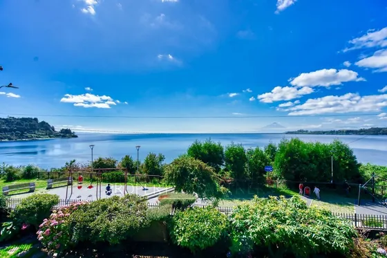Espectacular Casa Con Vista Privilegiada Al Lago L...