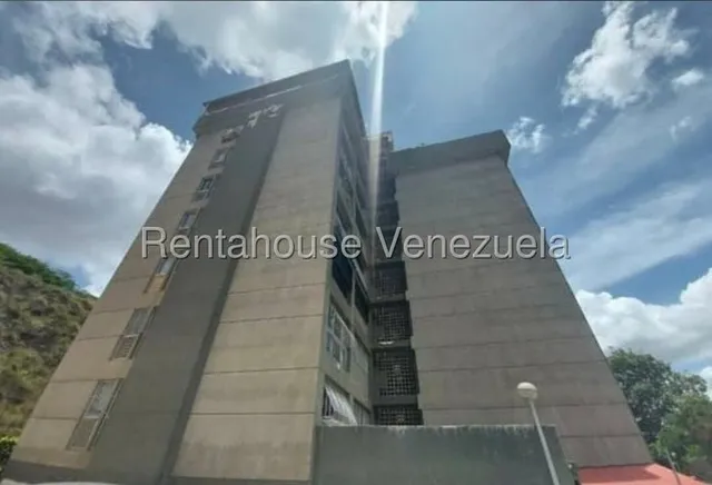 Tg Estupendo Penthouse En Venta En Colinas De Santa Mónica, Tiene Increible Vista 25-23193 Ys 