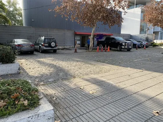 Local Comercial En Arriendo En Vitacura