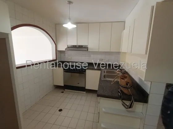 Apartamento En Venta Las Mercedes Mary G