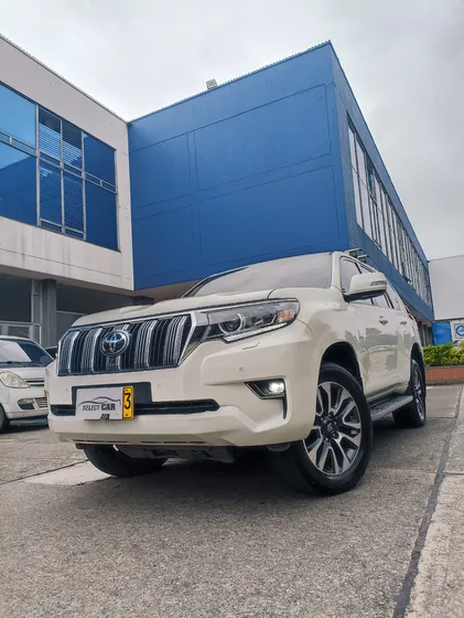 Toyota Land Cruiser Prado Vx