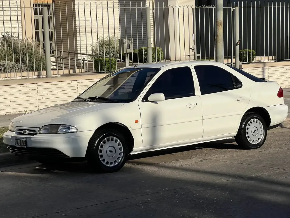 Ford Mondeo 1.8 Clx