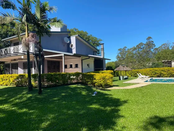 Casa Con Piscina En Alquiler En Paso De La Patria Corrientes