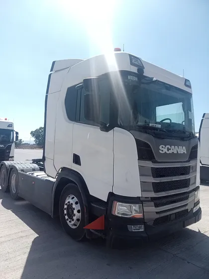 Camión Scania R450 A6x4