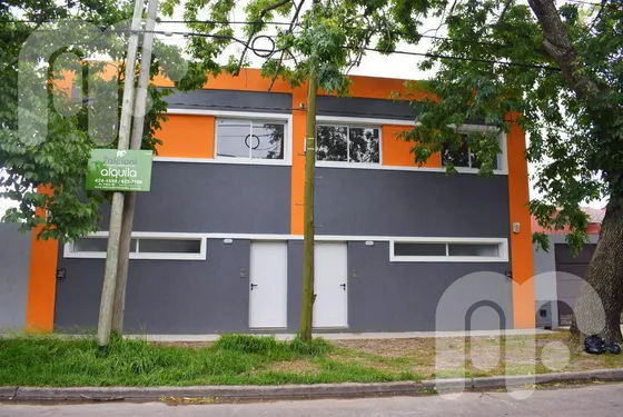 Alquiler Duplex - Los Hornos