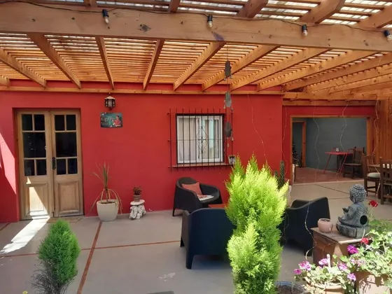 Casa En Venta - 3 Dormitorios 2 Baños - Cochera - 275mts2 - Ingeniero Maschwitz