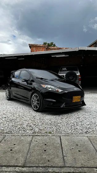 Ford Fiesta 1.6 Hatchback St