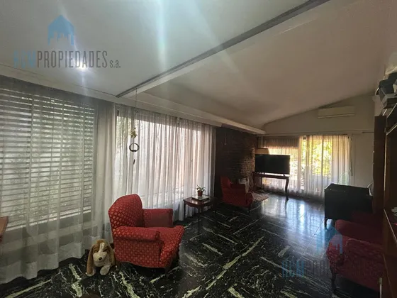 Venta Casa En Ph 6 Ambientes Banfield