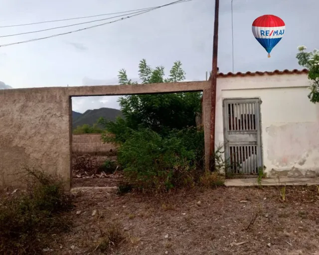 Excelente Terreno Tapiado Con Servicios De Luz Y Agua En El Sector El Datil, Isla De Margarita, Nueva Esparta