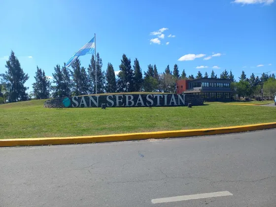 Venta Lote  Area 5 S.sebastian 1000 M. Escriturado