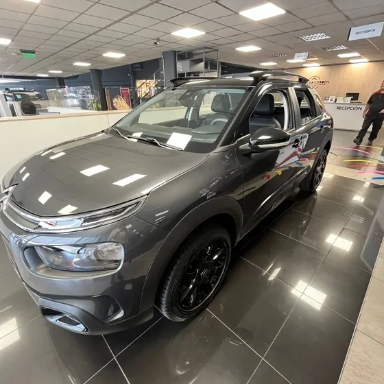 Citroën C4 Cactus 1.6 Noir 165 At6