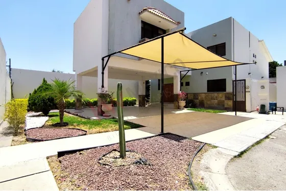 Casa En Venta  Circuito Álamos, Quintas Campestre Laurele, Los Viñedos, Torreón