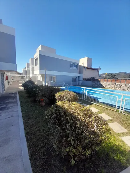 En Venta Villa Carlos Paz, Departamento Planta Baja 1 Dormitorio- Cochera- A Pocas Cuadras Del Centro- Pileta Y Asador En Complejo