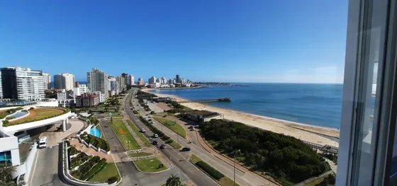 Departamento En Playa Mansa