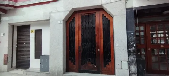 Se Vende Ph De 2 Ambientes Con Patio En La Zona De Floresta 