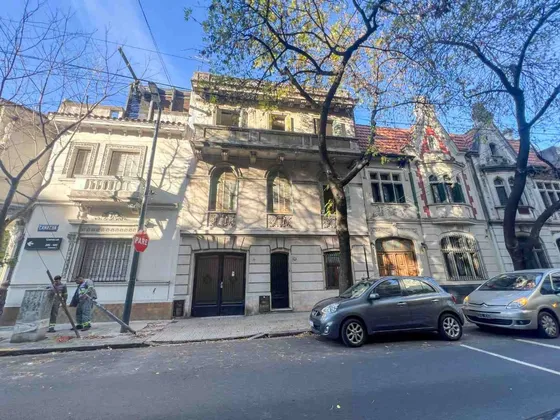 Venta Casa 9 Ambientes Flores 