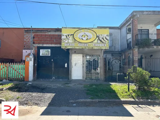 Casa Con Local Barrio Bicentenario General Rodriguez Venta