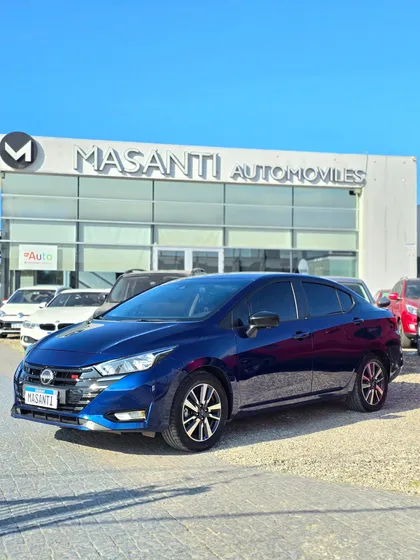 Nissan Versa 1.6 Sr Cvt