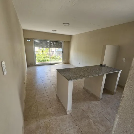 Departamento En  Pje. Newton 1305 Esquina Entre Rios, 1 Dormitorio, Estrenar, Gas Natural, Escalera, Bajas Espensas.-