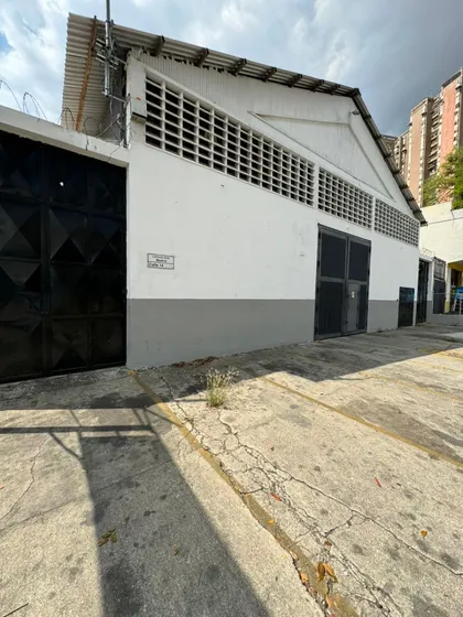 Galpon Industrial - Boleita Norte - 2305 Mts2