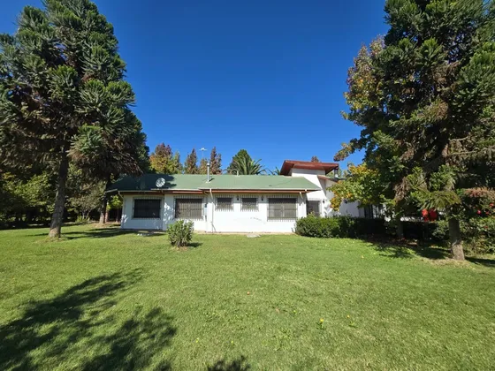 Casa En Arriendo De 4 Dorm. En Pirque