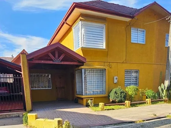 Vende Espectacular Casa (100200)